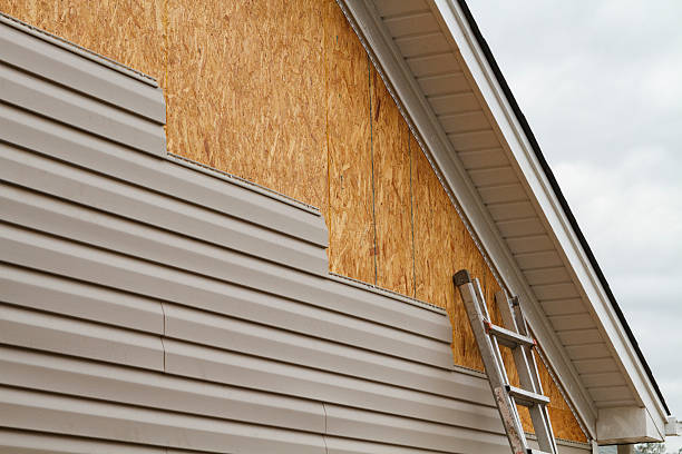 24/7 Emergency Siding experts in Brevard, NC